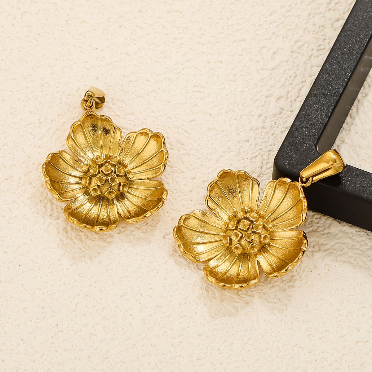 Lot de 2 pendentifs à breloque - Art Craft Accessories avis et prix